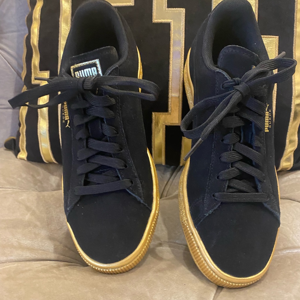 Gold Sole Black Suede New Never Worn Puma Sneakers